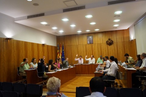 El pleno del Ayuntamiento de Orihuela aprueba el nombramiento del miembro de Protección Civil, Julio Vicente Lizán, como Síndico del Oriol 2017