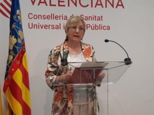 La Conselleria de Sanidad de la Generalitat Valenciana obliga a usar la mascarilla en toda la comunidad autónoma, excepto en playas, piscinas y espacios de la naturaleza o al aire libre