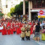 Desfile de abanderadas, en las Fiestas de la Reconquista y de Moros y Cristianos 2019, en Orihuela (14 julio 2019)_92
