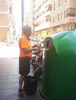 La Concejalía de Limpieza Viaria y RSU de Orihuela pone en marcha junto a Ecovidrio una campaña para impulsar el reciclaje de vidrio en el sector hostelero del municipio oriolano