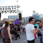 Fiesta de animación, con el concierto de las 'Nancys Rubias', de Mario Vaquerizo, y djs, en los actos del Día del Orgullo LGTBI en Orihuela (6 julio 2017)_6