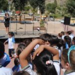 Inauguración de los VIII Murales de San Isidro, por los alumnos del colegio Jesús María de San Agustín y por la cantante oriolana Esmeraldo Grao, en Orihuela (3 mayo 2019)_21