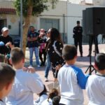 Inauguración de los VIII Murales de San Isidro, por los alumnos del colegio Jesús María de San Agustín y por la cantante oriolana Esmeraldo Grao, en Orihuela (3 mayo 2019)_34
