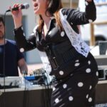 Inauguración de los VIII Murales de San Isidro, por los alumnos del colegio Jesús María de San Agustín y por la cantante oriolana Esmeraldo Grao, en Orihuela (3 mayo 2019)_41