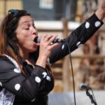 Inauguración de los VIII Murales de San Isidro, por los alumnos del colegio Jesús María de San Agustín y por la cantante oriolana Esmeraldo Grao, en Orihuela (3 mayo 2019)_46