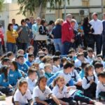 Inauguración de los VIII Murales de San Isidro, por los alumnos del colegio Jesús María de San Agustín y por la cantante oriolana Esmeraldo Grao, en Orihuela (3 mayo 2019)_7