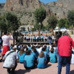 Inauguración de los VIII Murales de San Isidro, por los alumnos del colegio Jesús María de San Agustín y por la cantante oriolana Esmeraldo Grao, en Orihuela (3 mayo 2019)_8