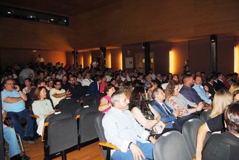 Presentación de la revista oficial y del cartel de las Fiestas de la Reconquista y de Moros y Cristianos de Orihuela (21 junio 2018)_4