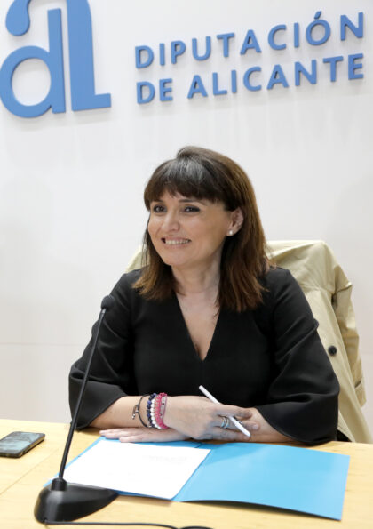 La Diputación de Alicante destina casi 42.000 euros para equipamiento cultural de siete municipios de la Vega Baja