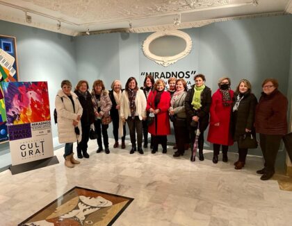 Orihuela, evento cultural: Exposición colectiva de mujeres artistas 'Miradnos', con una docena de pintoras, organizada por la Concejalía de Cultura