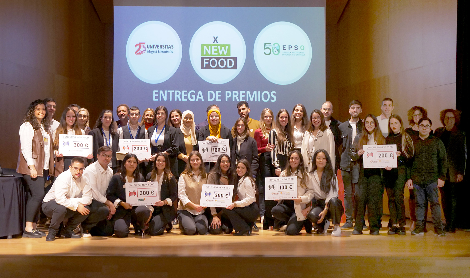 Empanadilla japonesa con dátil, grisines con algarroba y bombón con chocolate y queso, entre los ganadores del X New Food UMH