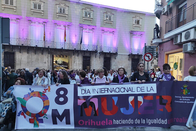 Orihuela marcha por la igualdad en el Día Internacional de la Mujer