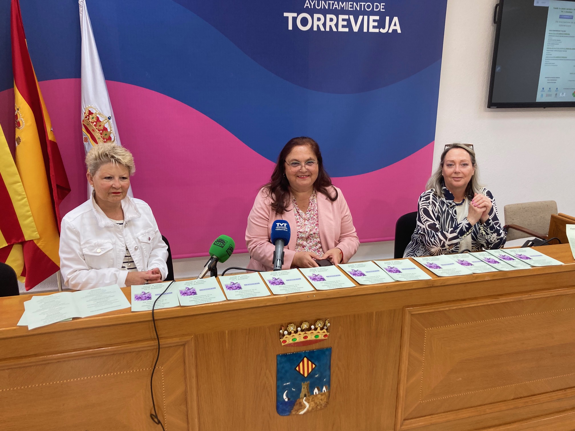 La asociación ASIMEPP de Torrevieja conmemora el Día Internacional de la Fibromialgia