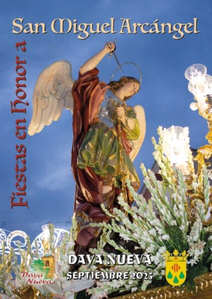 Daya Nueva, evento: Bajada de San Miguel en el día de la Tercera Edad, dentro de los actos de las fiestas patronales de San Miguel Arcángel organizados por la Concejalía de Fiestas