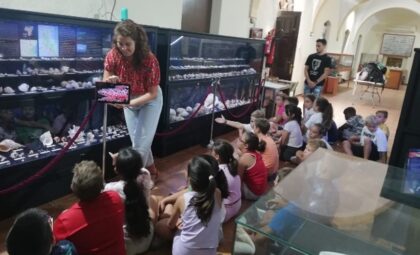 El Museo de Historia Natural reanuda su apertura con visitas guiadas y talleres de ciencia