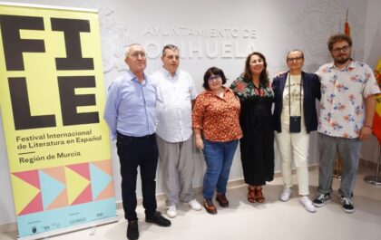 Orihuela participa en las actividades del Festival Internacional de Literatura en Español