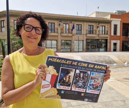 El cine de verano de Rafal vuelve los miércoles a la Plaza de España 
