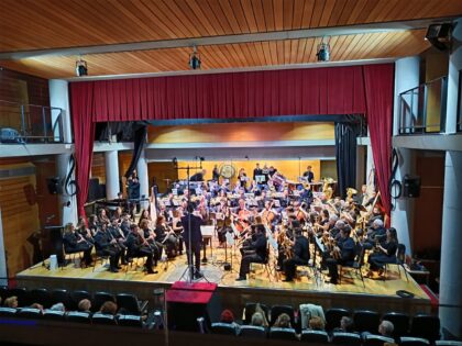 Los Montesinos estrena una pieza musical inédita del compositor Óscar Navarro y dedicada al pueblo