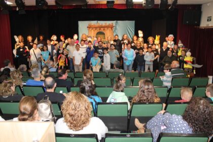 Más de 700 escolares asisten a las representaciones de títeres de la Escuela Municipal de Teatro