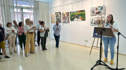 El Auditorio Municipal 'Francisco Grau' acoge la exposición de pintura '¡Aquí vuelve a empezar la vida!'