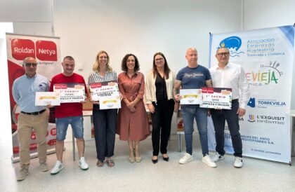 Una croqueta de pollo campero, con torrezno de piel crujiente y su jugo, sobre paté de higaditos gana el concurso 'Croquetas al gusto'