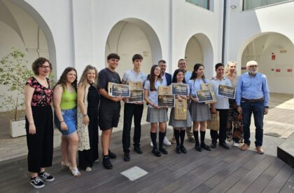 Caballeros del Rey Fernando entrega los premios de su VI Certamen de Relatos Históricos Caballeros del Rey Fernando entrega los premios de su VI Certamen de Relatos Históricos