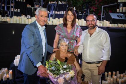 Más de 800 asistentes aplaudieron al cuarteto Salcillo en su 'Candlelight Concert' dedicado a Queen y Codplay