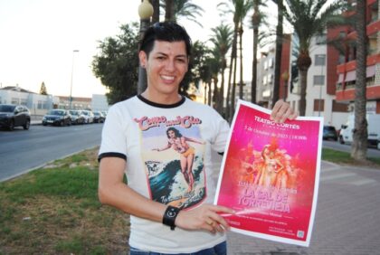 Domingo Sánchez, bailarín, actor y coreógrafo: "Con 'Tributo a las más grandes' recuperamos un género que ya no existe, la revista"