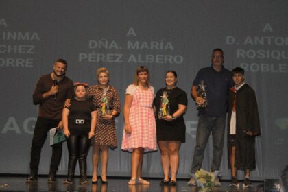 ADIS celebra la presentación de su Calendario Solidario 2026 con una gala en el Auditorio 'Francisco Grau' de Bigastro