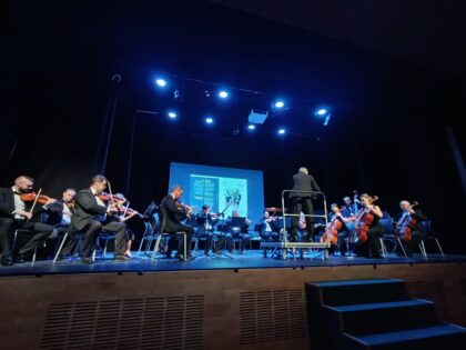 Brillante presentación de la Casanovas Orquesta con el Maestro Enrique García Asensio