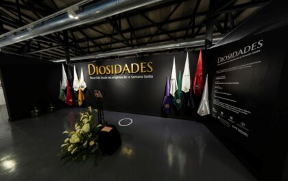 La exposición de la UA 'Diosidades, recorrido desde los orígenes de la Semana Santa en Torrevieja' ya es posible visitarla virtualmente La exposición de la UA 'Diosidades, recorrido desde los orígenes de la Semana Santa en Torrevieja' ya es posible visitarla virtualmente