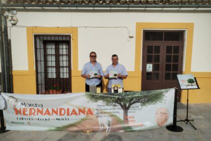 Juan Cano Ballesta fue el primer estudioso que defendió una tesis doctoral sobre Miguel Hernandez en la Universidad de Múnich en 1962 y en idioma alemán