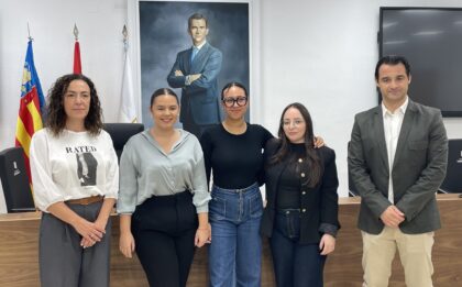 Estas son las tres integrantes de la Corte Salinera de Torrevieja candidatas a Reina y Damas de la Sal 2025/2026 Estas son las tres integrantes de la Corte Salinera de Torrevieja candidatas a Reina y Damas de la Sal 2025/2026