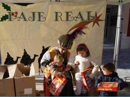 Pilar de la Horadada, evento: Visita al paje real junto al Belén Municipal, dentro del programa de actos de Navidad 2025-2026 organizados por el Ayuntamiento