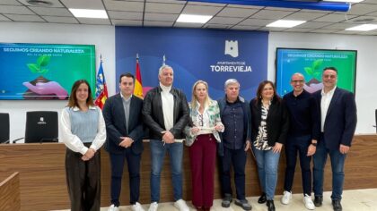 Cerca de un millar de alumnos de Primaria plantarán árboles y arbustos en el Parque Natural de las Lagunas de La Mata-Torrevieja