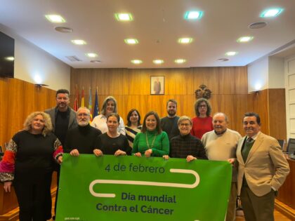 Orihuela conmemora el Día Mundial contra el Cáncer con un llamamiento a una atención más humana e integral