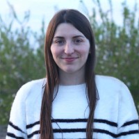 La Universidad de Alicante y la Concejalía de Igualdad celebran el 8M con una charla sobre la mujer como autora y personaje representado en series de televisión