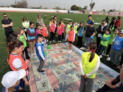 Almoradí reúne deporte, huerta y diversión en las sextas Olimpiadas Escolares de la Alcachofa