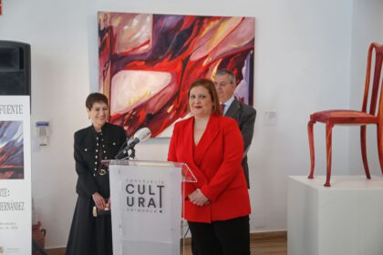 Orihuela inaugura la exposición de Maite Barros 'VIDA, AMOR Y MUERTE / Una elegía a Miguel Hernández'
