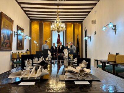 El escultor Ramón Campos dona a Orihuela catorce obras inspiradas en la poesía de Miguel Hernández