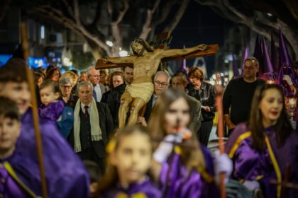El 50 aniversario de la Junta Mayor y el centenario de la Hermandad del Santísimo Cristo de las Campanas marcan esta Semana Santa en Almoradí