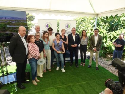 Albatera inicia la temporada de su producto de la huerta estrella con el Corte de la Breva a cargo de Aurora Torres