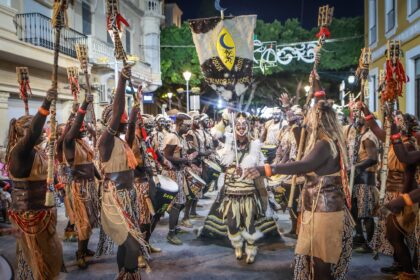 El Pleno de Almoradí aprueba solicitar la Declaración Turística Provincial para la Feria y Fiestas de Moros y Cristianos