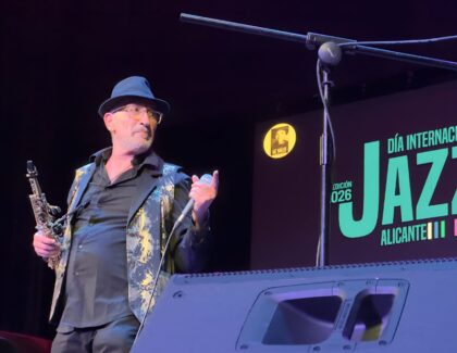 José Luis Santacruz presenta su nuevo proyecto musical 'Nostalgic Evolution': una obra de madurez artística, emoción y libertad sonora