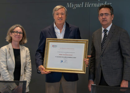 El empresario, escritor y mecenas argentino Alejandro Guillermo Roemmers visita el campus de la UMH en Orihuela El empresario, escritor y mecenas argentino Alejandro Guillermo Roemmers visita el campus de la UMH en Orihuela