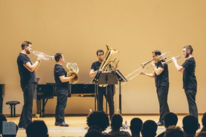 El quinteto de metales Thinking Brass estrenará 'Vientos Hernandianos' este sábado en el Auditorio Municipal de San Isidro
