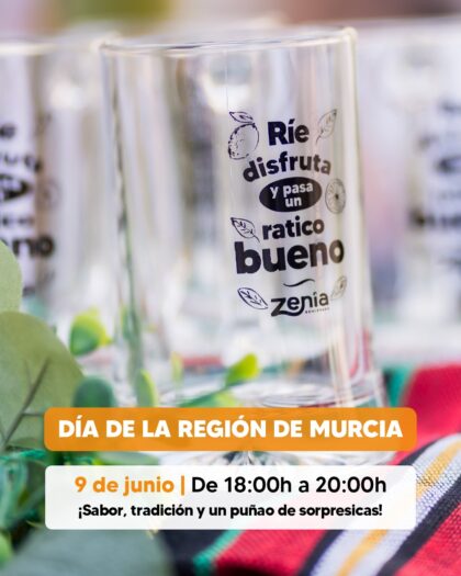 Orihuela Costa, evento: Celebración del Día de la Región de Murcia con regalo de una taza y actuación de baile tradicional por el grupo folklórico 'El candil', dentro de los actos de junio del Centro Comercial Zenia Boulevard