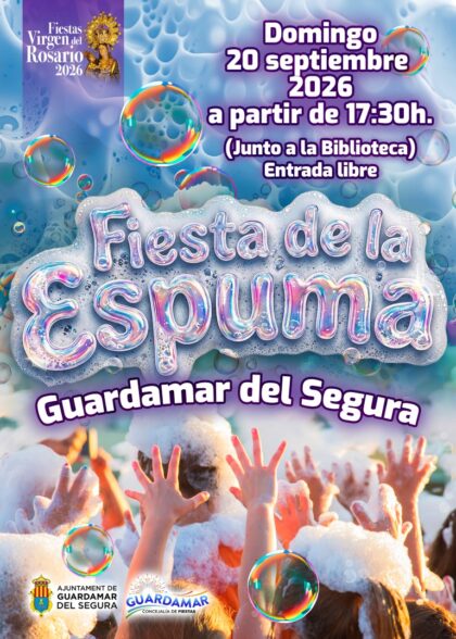 Guardamar del Segura, evento: Fiesta de la espuma en las fiestas patronales en honor a la Virgen del Rosario, dentro de la agenda municipal de septiembre del Ayuntamiento